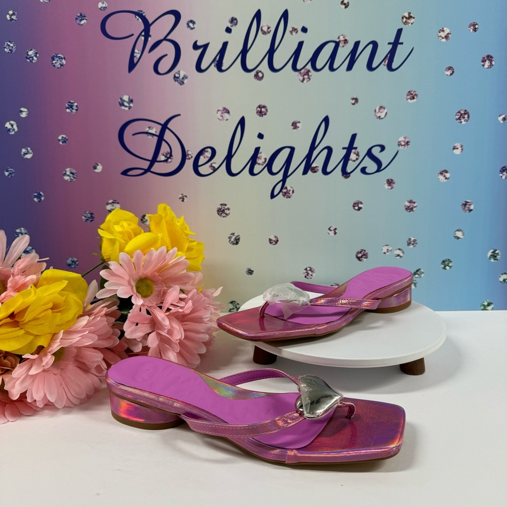 💖SALE IRIDESCENT HEART THONG SANDALS